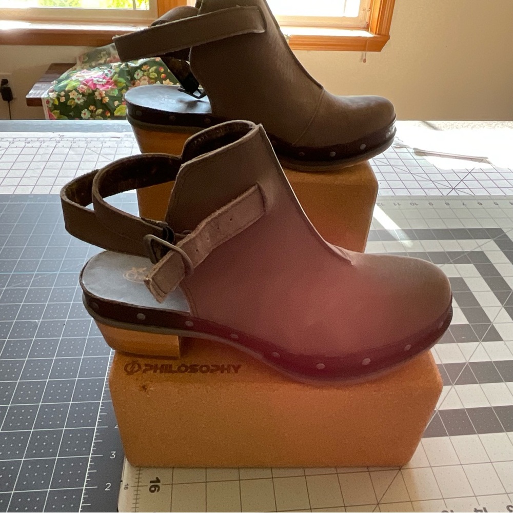 Chaco Womens Size 7.5 Cataluna Clog